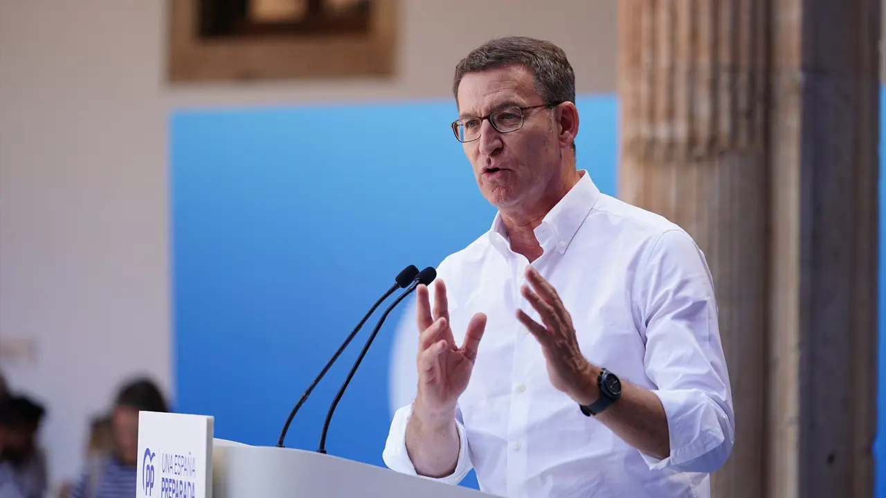 El presidente del Partido Popular, Alberto N&uacute;&ntilde;ez Feij&oacute;o, interviene en un acto con militantes del PP. EP / Manuel Laya