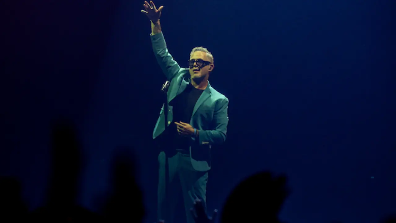 El cantante Alejandro Sanz durante una actuaci&oacute;n en el WiZink Center, en Madrid. /  Ricardo Rubio