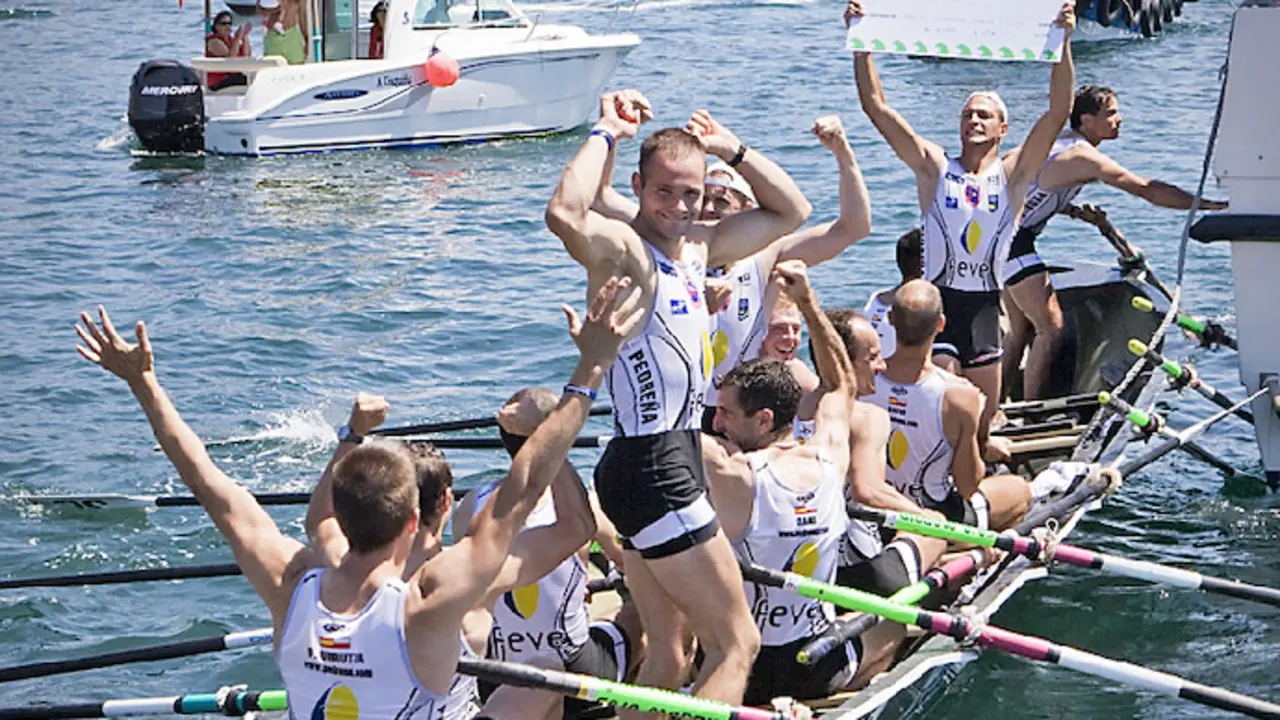 Pedre&ntilde;a fue el &uacute;ltimo equipo c&aacute;ntabro en ganar una bandera de la ACT el 18 de julio del 2010. / EUSKOLABEL LIGA