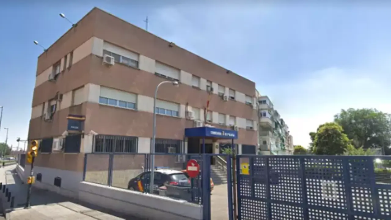 Comisar&iacute;a de la Polic&iacute;a Nacional en Parla. / AC