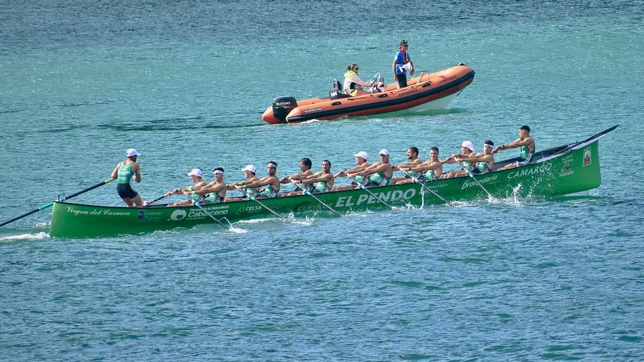 La regata de hoy en Hondarribia. / La empopada
