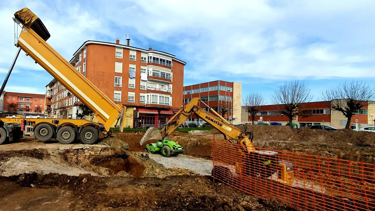 Espacio donde se construir&iacute;a el Hogar del Transe&uacute;nte. / Alerta / Archivo