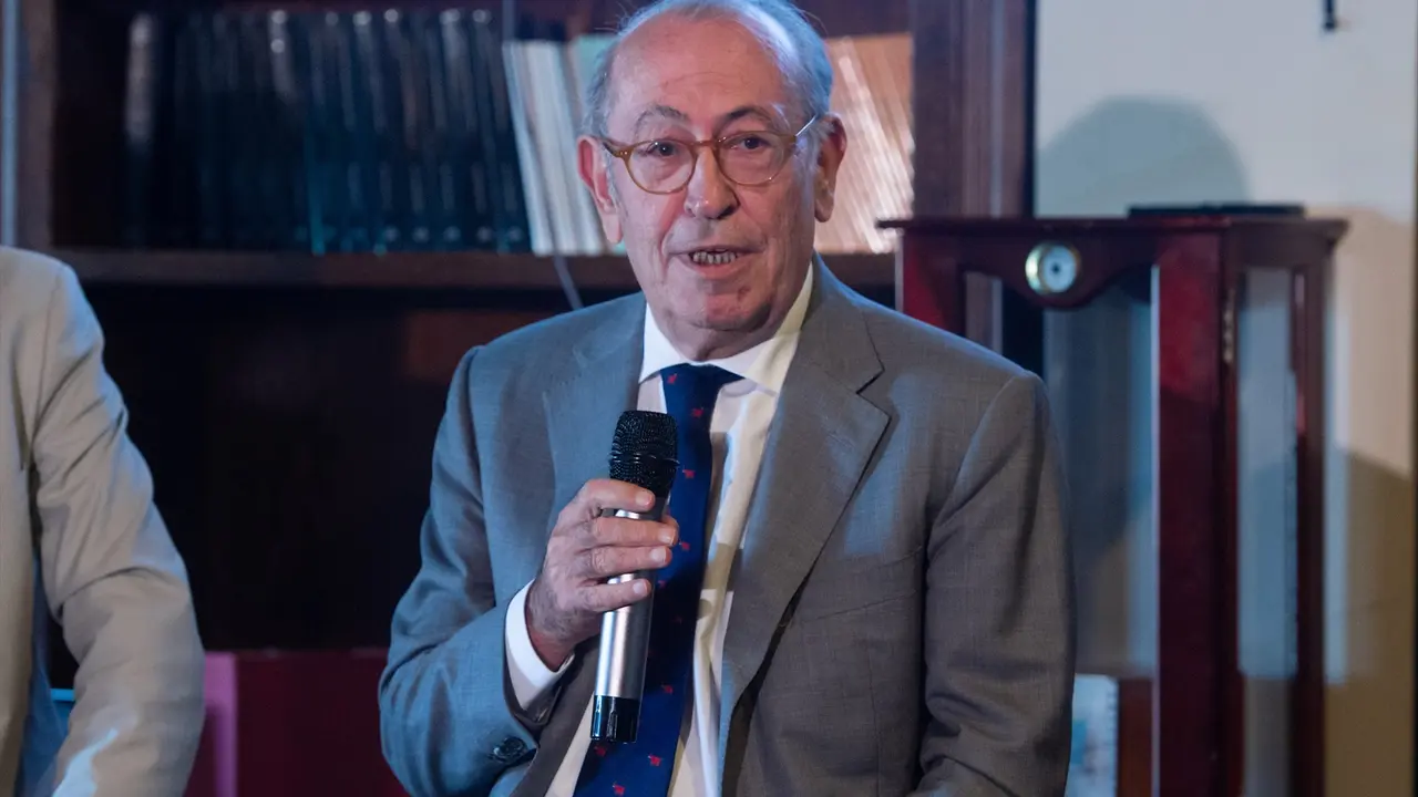 El exdirigente del PSE, Nicol&aacute;s Redondo Terreros, durante un encuentro para analizar los resultados de las elecciones generales. EP / Gustavo Valiente
