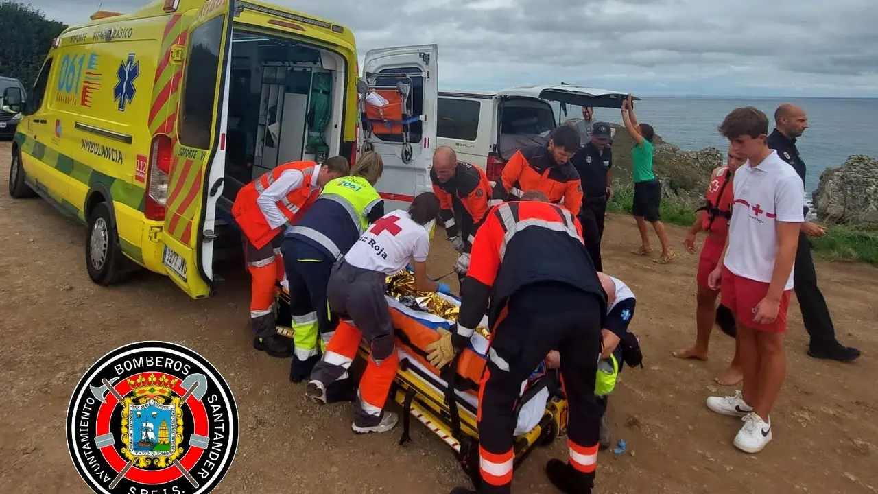 Momento en que es trasladada la persona en ambulancia. / Alerta