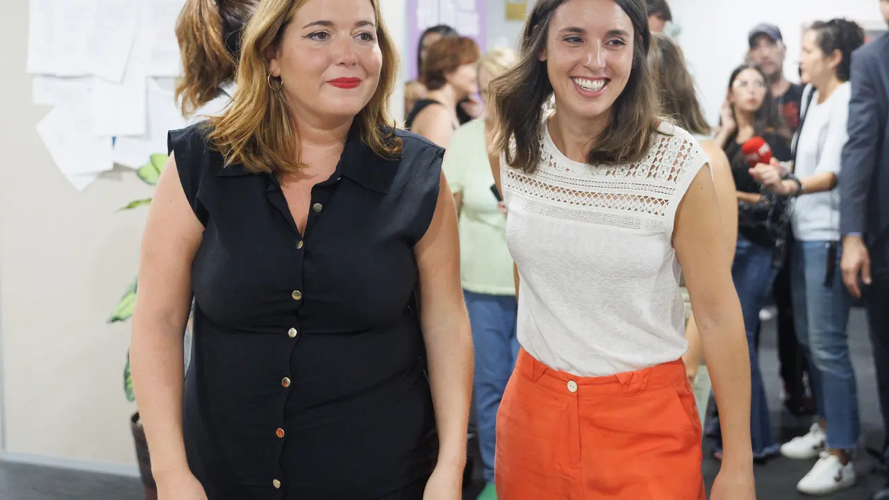 La secretaria de Estado de Igualdad y contra la Violencia de Género, Ángela Rodríguez 'Pam' (i) y la ministra de Igualdad en funciones, Irene Montero (d)./ ALERTA
