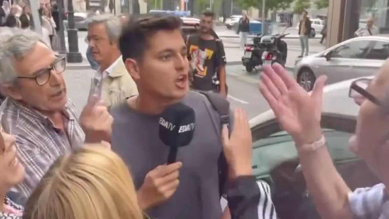 Vito Quiles durante acto de Podemos.