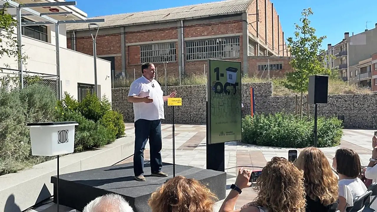El presidente de ERC, Oriol Junqueras, interviene en un acto del partido en Igualada. / EP