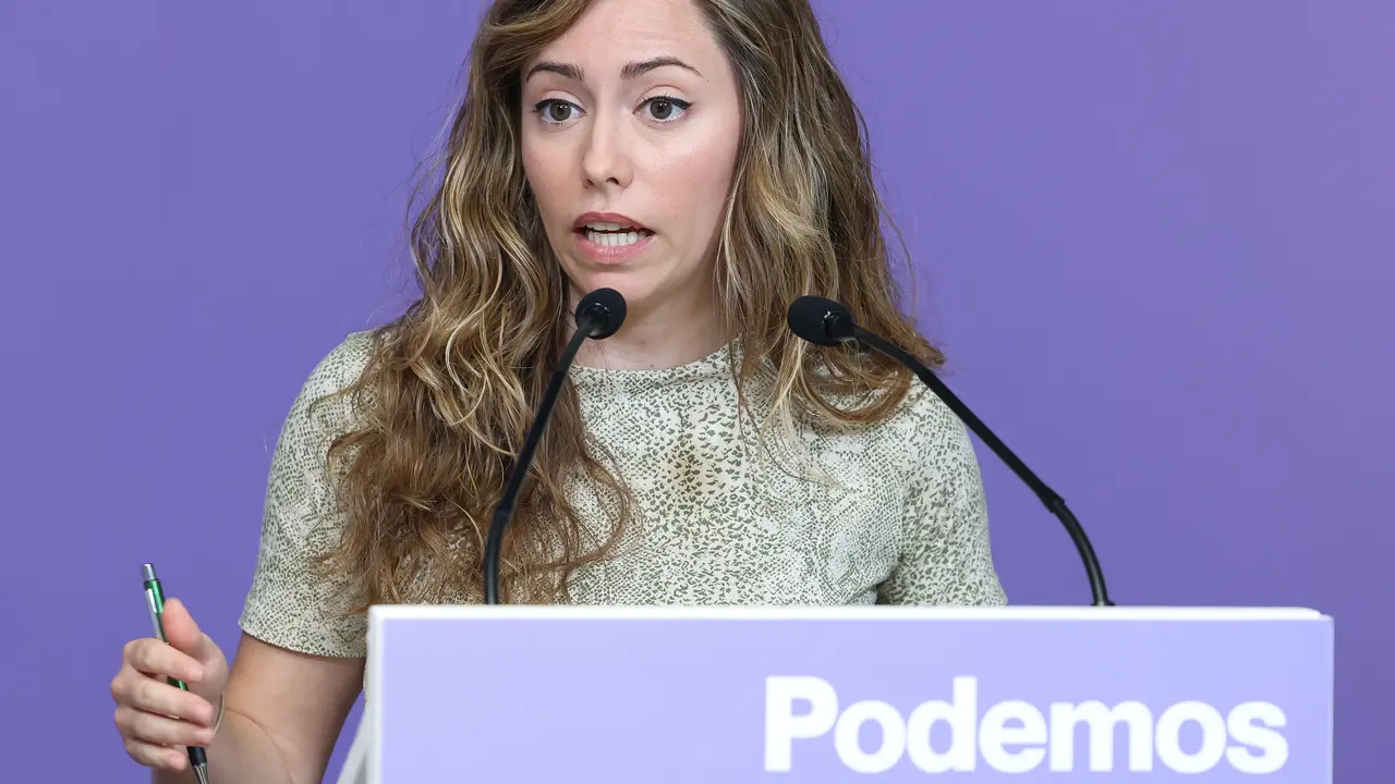 La secretaria de Acci&oacute;n Institucional de Podemos, Mar&iacute;a Teresa P&eacute;rez, durante una rueda de prensa. / Marta Fern&aacute;ndez Jara