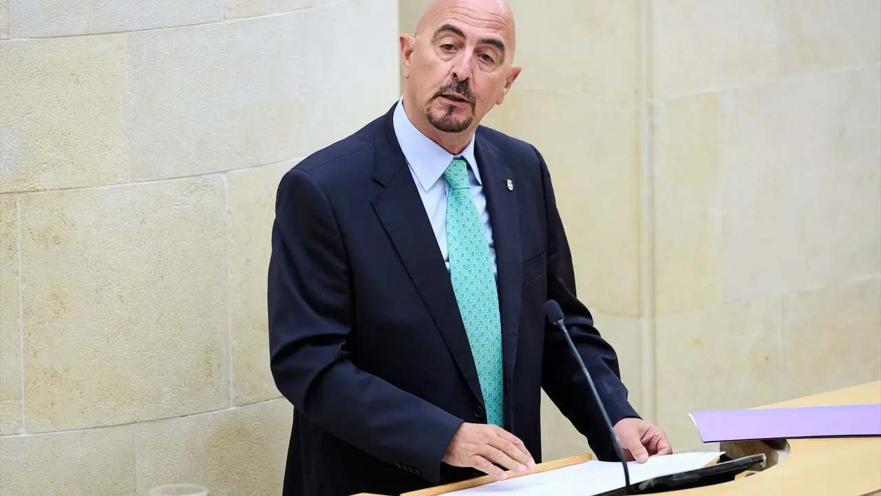 El consejero de Salud del Gobierno de Cantabria, C&eacute;sar Pascual. / EP