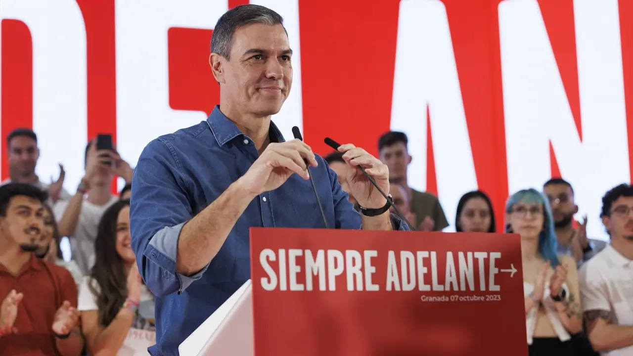 El secretario general del PSOE y presidente del Gobierno en funciones, Pedro S&aacute;nchez, durante su participaci&oacute;n en un acto p&uacute;blico. EP / &Aacute;lex C&aacute;mara