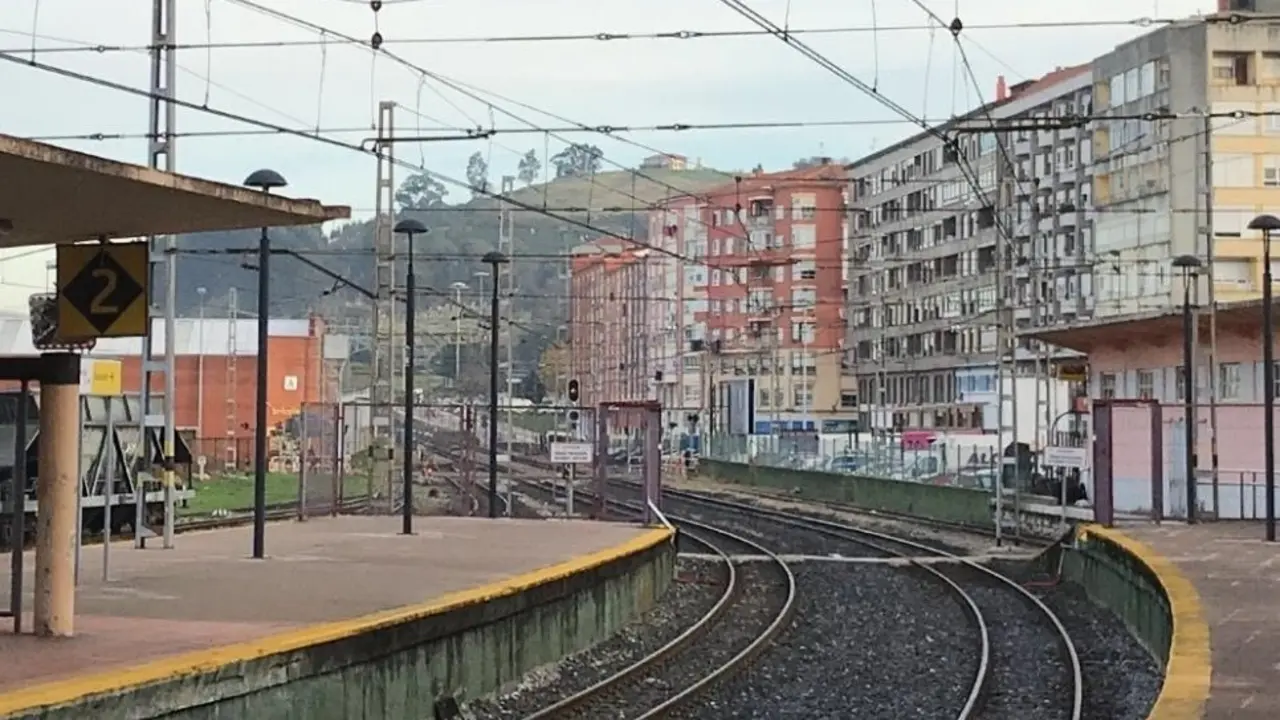 Estaci&oacute;n de Feve de Torrelavega. / Alerta