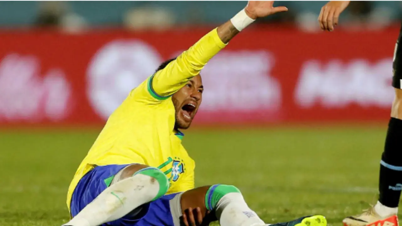 Neymar se rompe el ligamento cruzado y el menisco y se perder&aacute; lo que resta de tempora