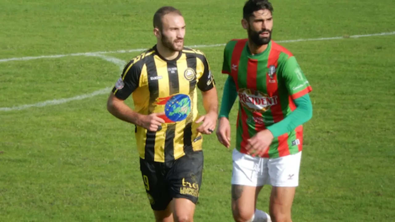 El Cay&oacute;n vence al Racing Villalb&eacute;s en el Fernando Astobiza. / Alerta