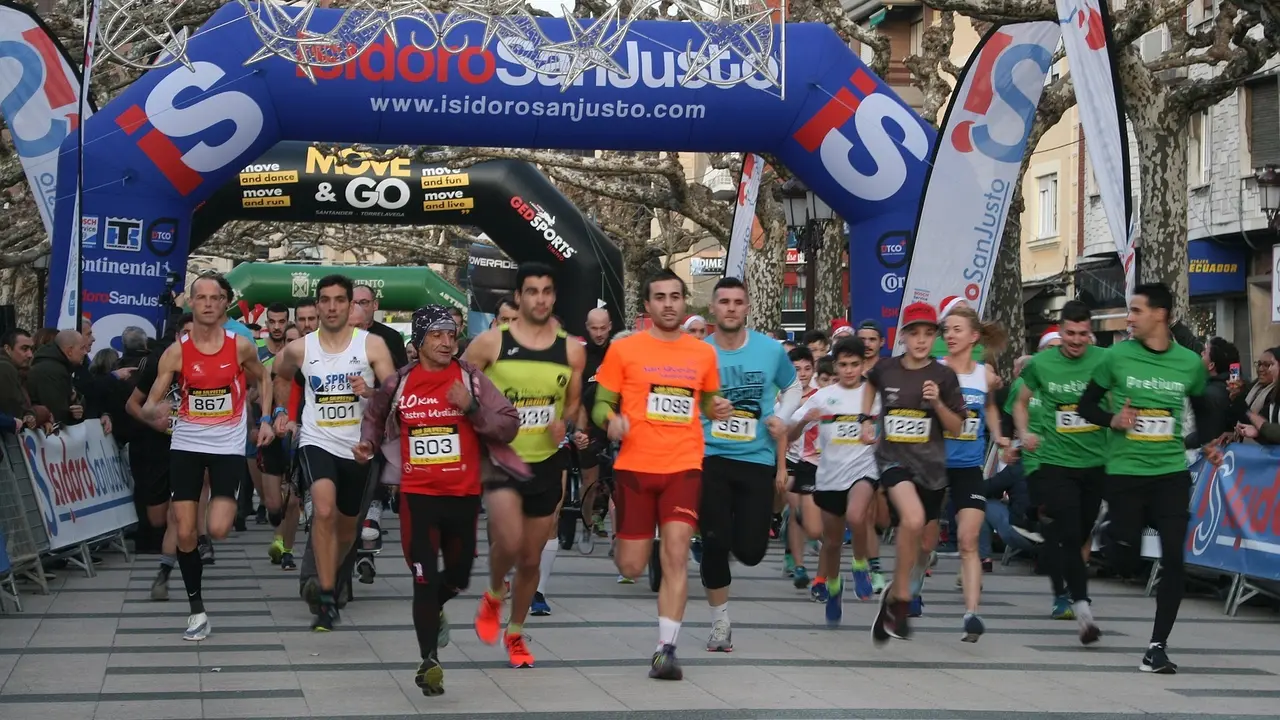 Participantes San Silvestre en Torrelavega en otras ediciones. / Archivo