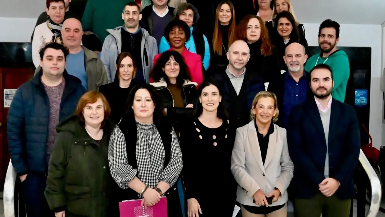 Santander contrata a 56 desempleados para realizar obras y servicios de inter&eacute;s general. / Alerta