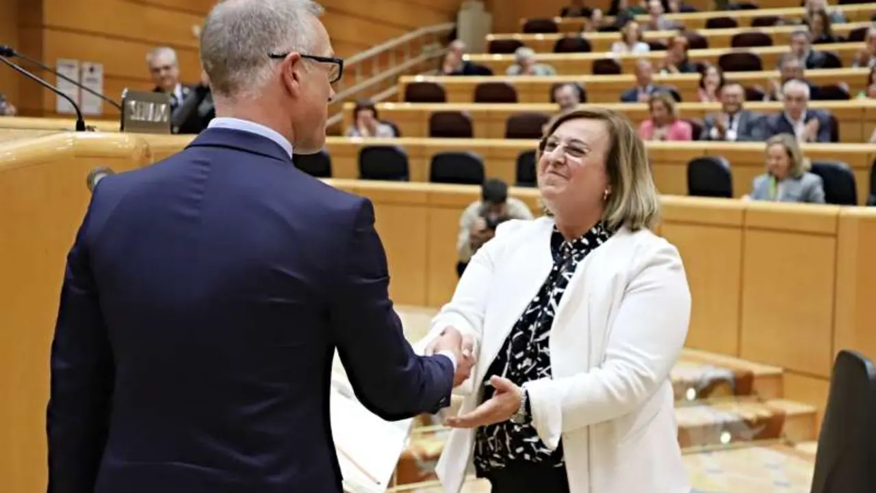 Feliciana Bond&iacute;a en el Senado