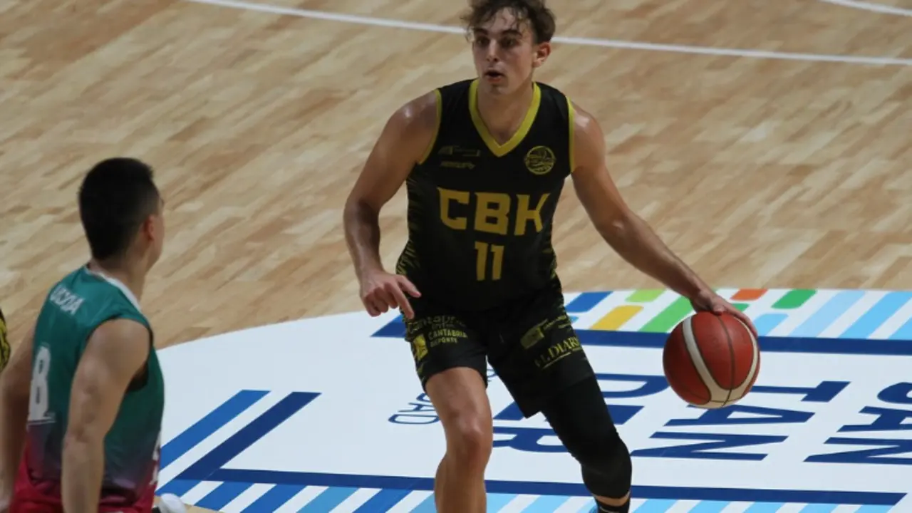 En una emocionante contienda de la Liga EBA de baloncesto, Ulacia ZKE logr&oacute; una victoria ajustada frente a Cantbasket 04 con un marcador final de 81-80.