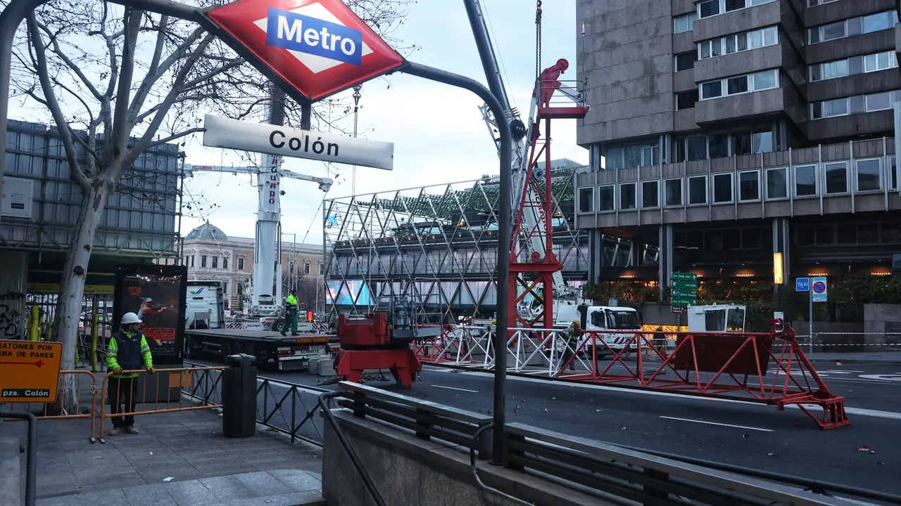 Una calle de Madrid cerradas por obras. EP