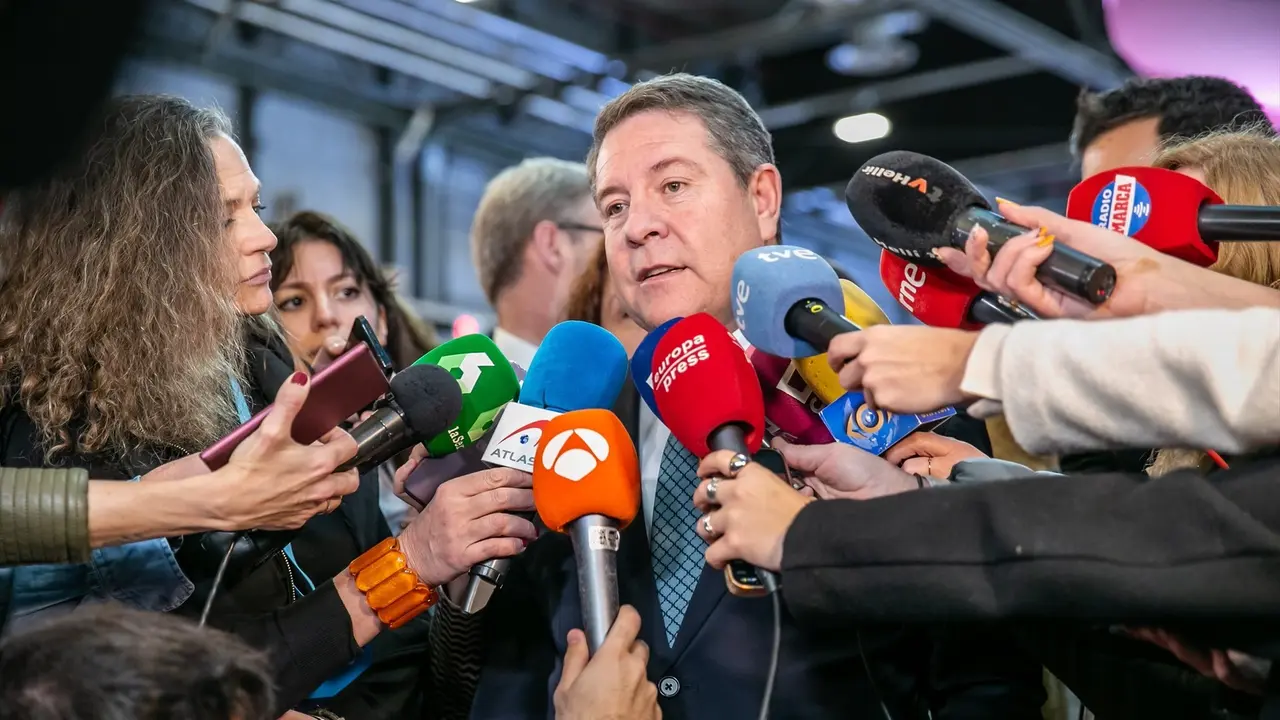 El presidente de C-LM, Emiliano Garc&iacute;a-Page, en Fitur. EP