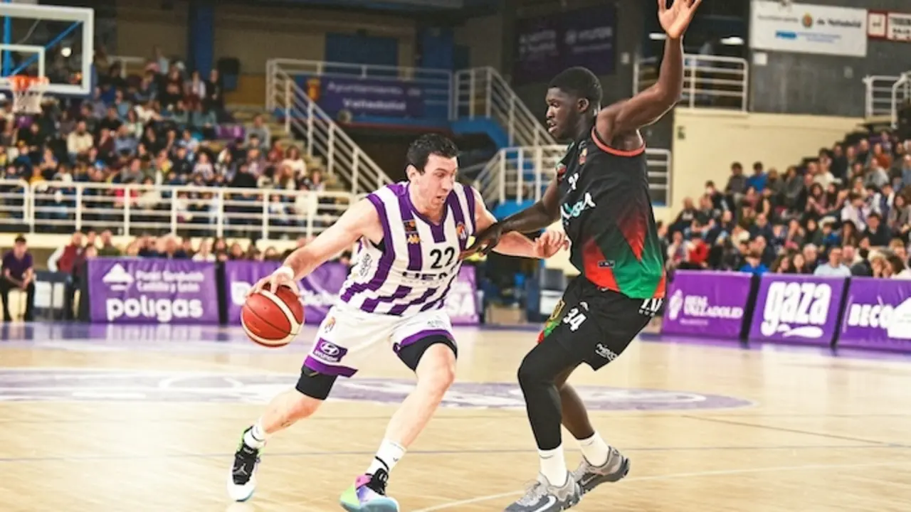 Los de Torrelavega calleron ante el Valladolid y bajan en la clasificacion. / twitter
