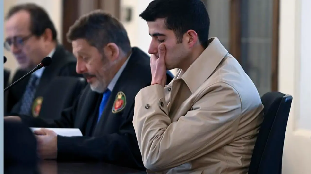 El acusado durante una de las sesiones del juicio. /EFE/J.Casares