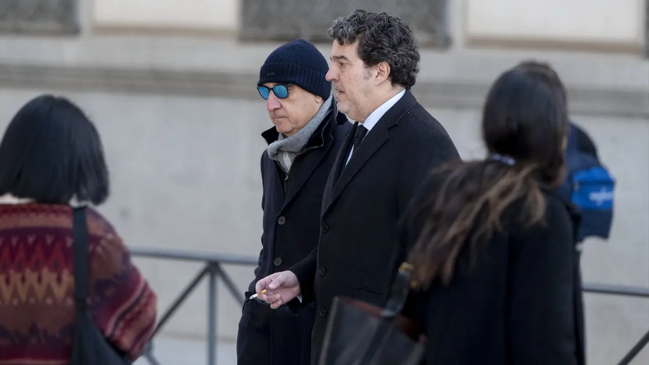 El empresario Juan Carlos Cueto (i) llega a la Audiencia Nacional para declarar. EP / Alberto Ortega / Archivo