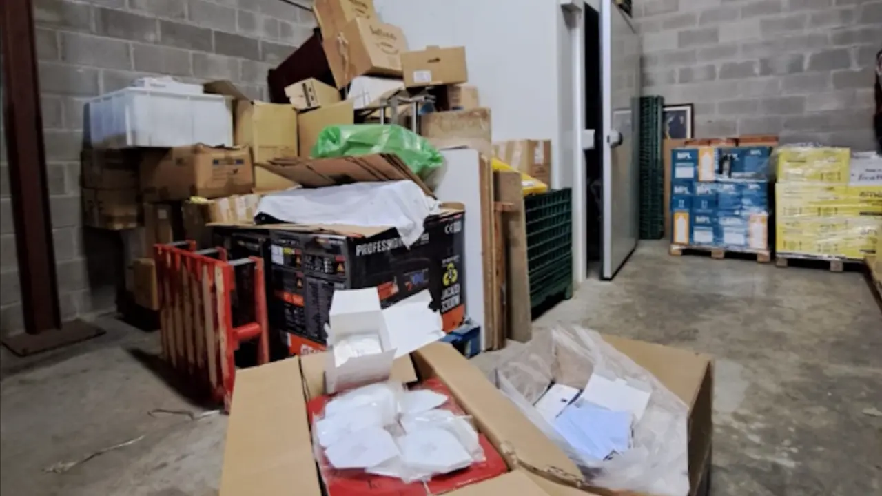 Movell&aacute;n, ha se&ntilde;alado que hay &ldquo;cajas y cajas y cajas&rdquo; de mascarillas FFP2 y quir&uacute;rgicas &ldquo;apiladas en un altillo&rdquo;.