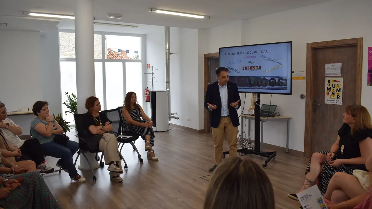 Clausura de la IX Lanzadera de Empleo de Pi&eacute;lagos. / Alerta