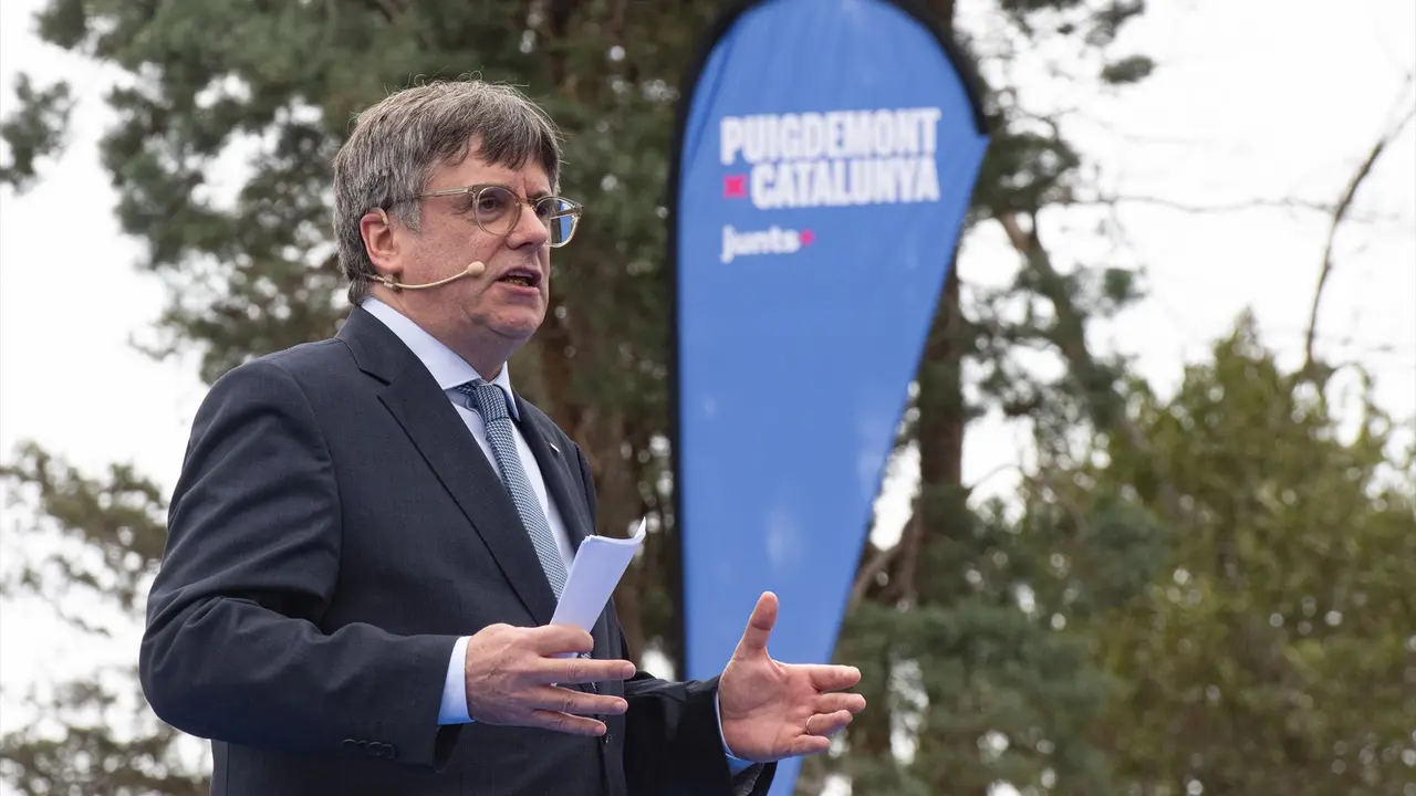 El expresidente de la Generalitat y candidato de Junts a las elecciones catalanas, Carles Puigdemont. EP / Archivo