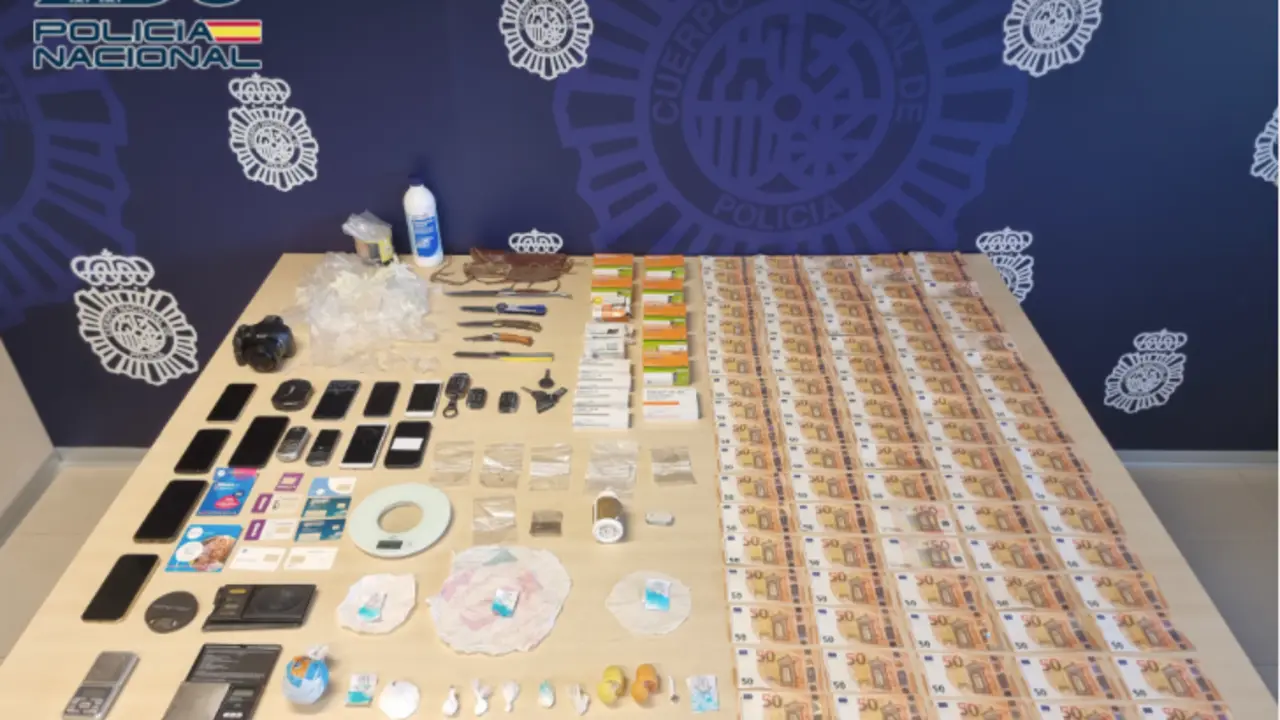Desarticulan red de tr&aacute;fico de drogas en Cantabria: siete detenidos y m&uacute;ltiples decomisos. / PN
