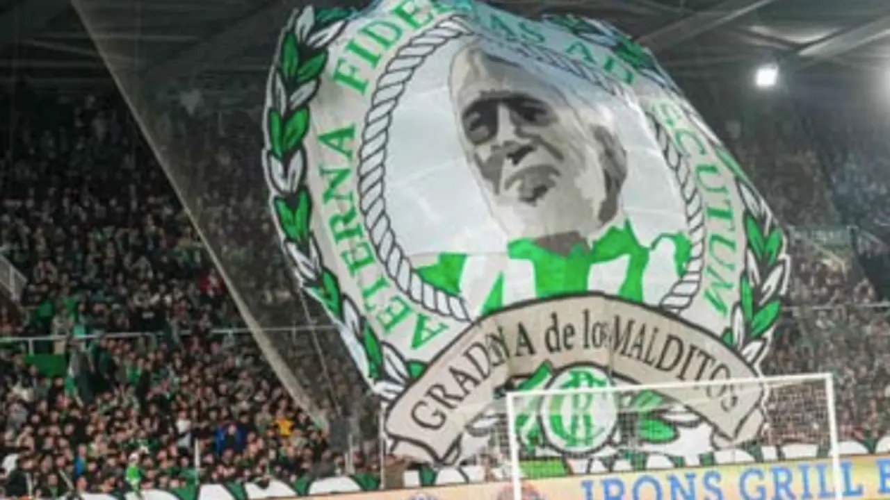 Tifo realizado por la Gradona. / RC