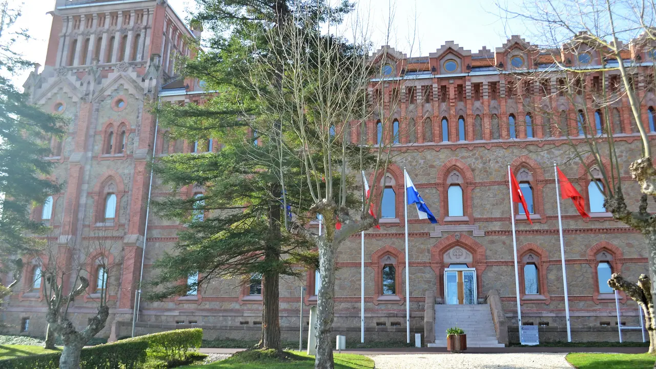 Fotograf&iacute;a de archivo de la Fundaci&oacute;n Comillas. / Alerta.