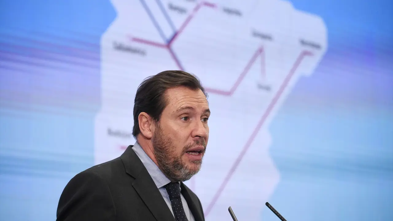 El ministro de Transportes y Movilidad Sostenible, &Oacute;scar Puente. Fernando S&aacute;nchez