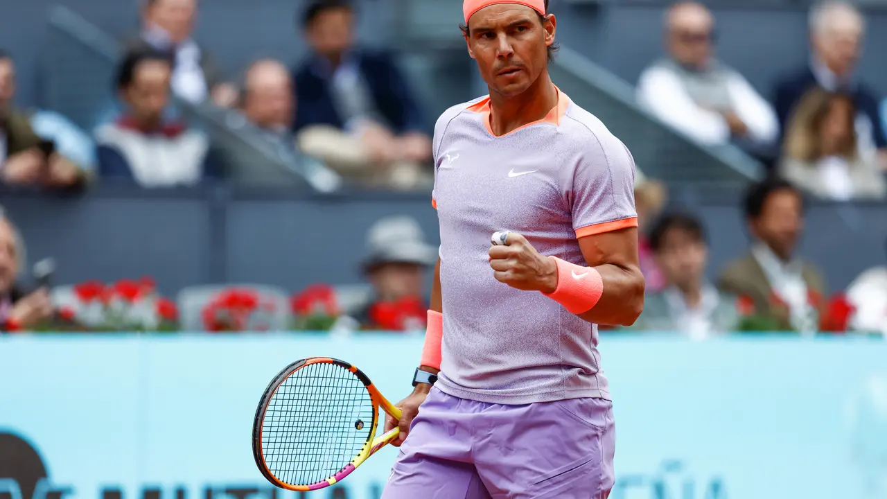 Rafa Nadal celebra un punto durante su debut en el Mutua Madrid Open 2024. / Irina R. Hipolito