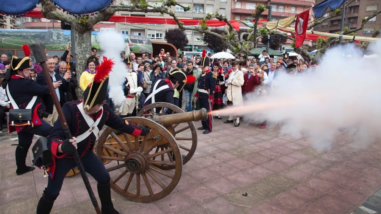 Una de las ediciones de la fiesta Homenaje a Pedro Velarde. / Alerta
