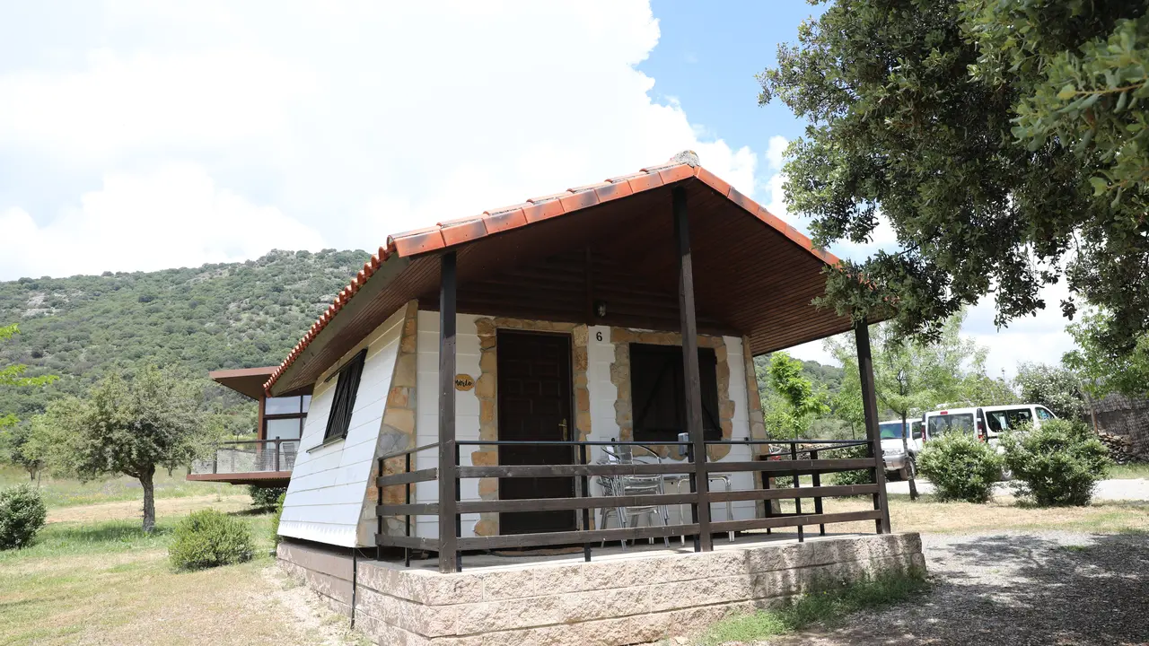 Bungalows de un camping, destino que cada vez eligen m&aacute;s los turistas. / Marta Fern&aacute;ndez