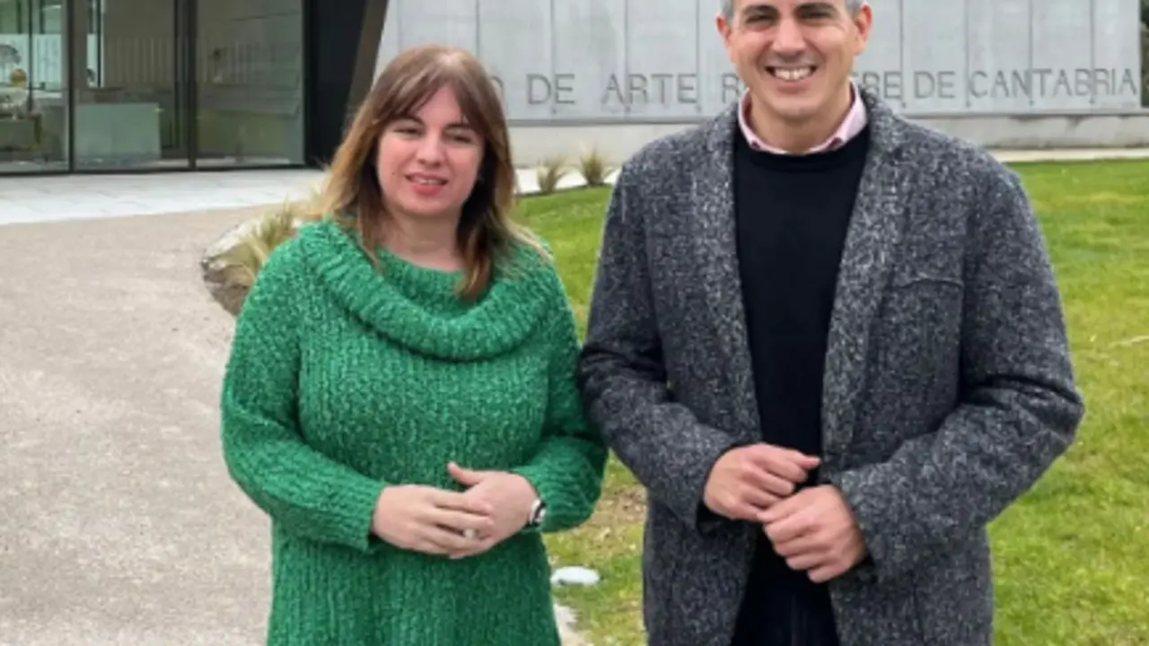 Silvia Abascal y Pablo Zuloaga. / Alerta