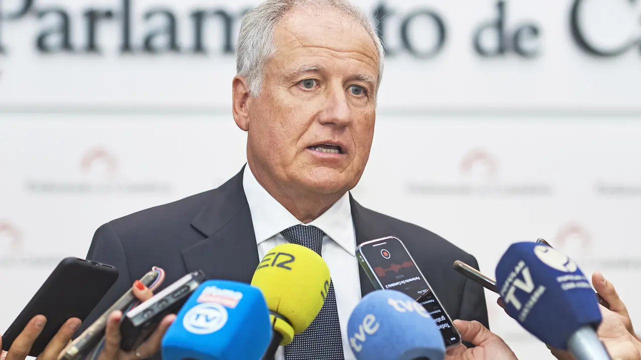 SEl consejero de Industria, Empleo, Innovaci&oacute;n y Comercio del Gobierno de Cantabria, Eduardo Arasti. / Alerta