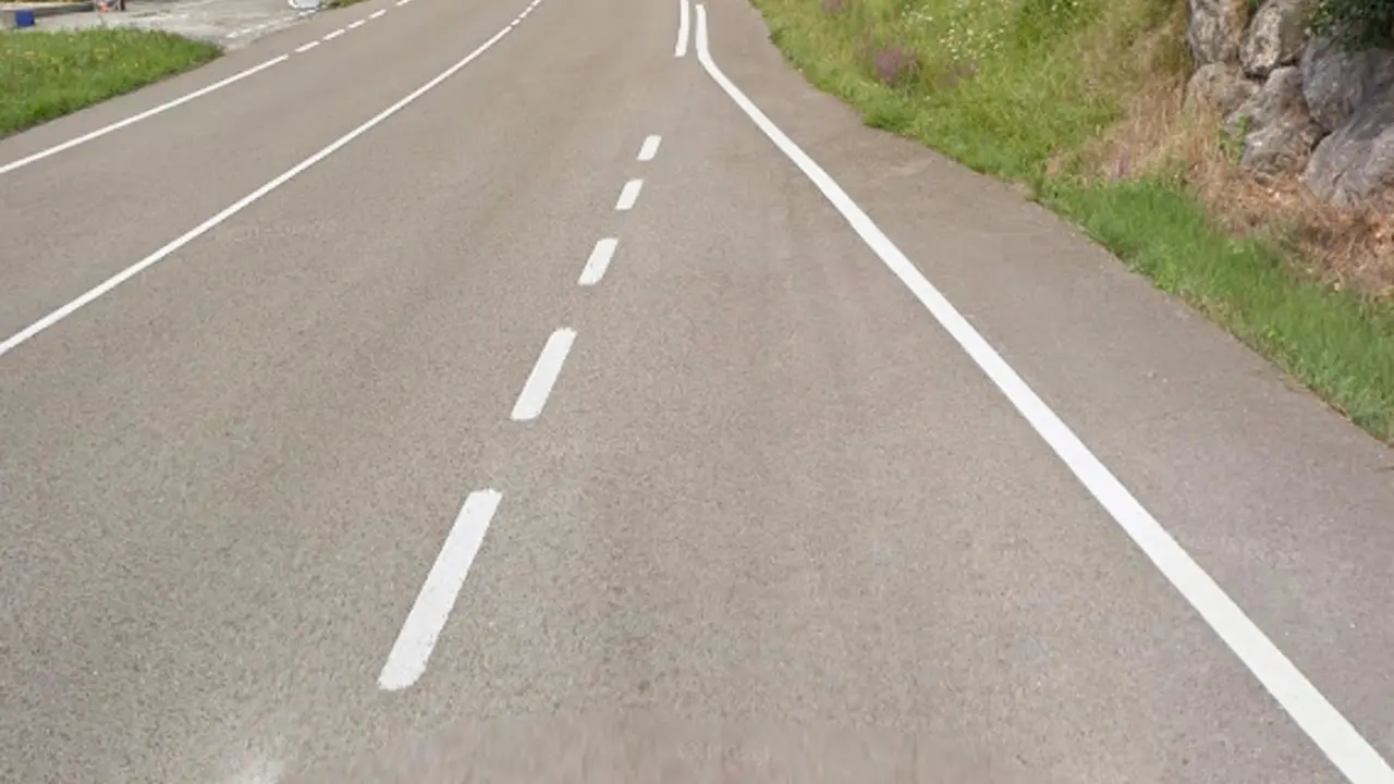 Zona de la CA-131, en Santilana del Mar, cerca del accidente. / Alerta