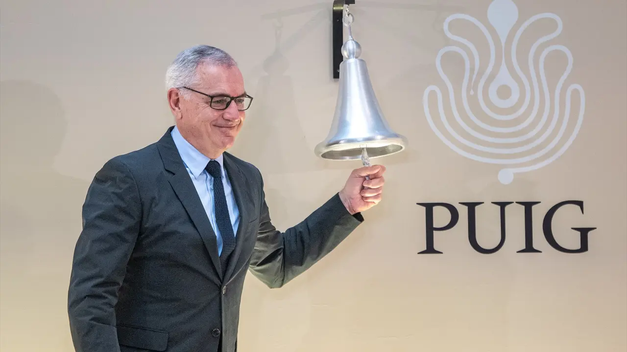 El presidente y consejero delegado de Puig, Marc Puig, durante el toque de campana de la empresa Puig en su salida a Bolsa. Lorena Sop&ecirc;na / EP