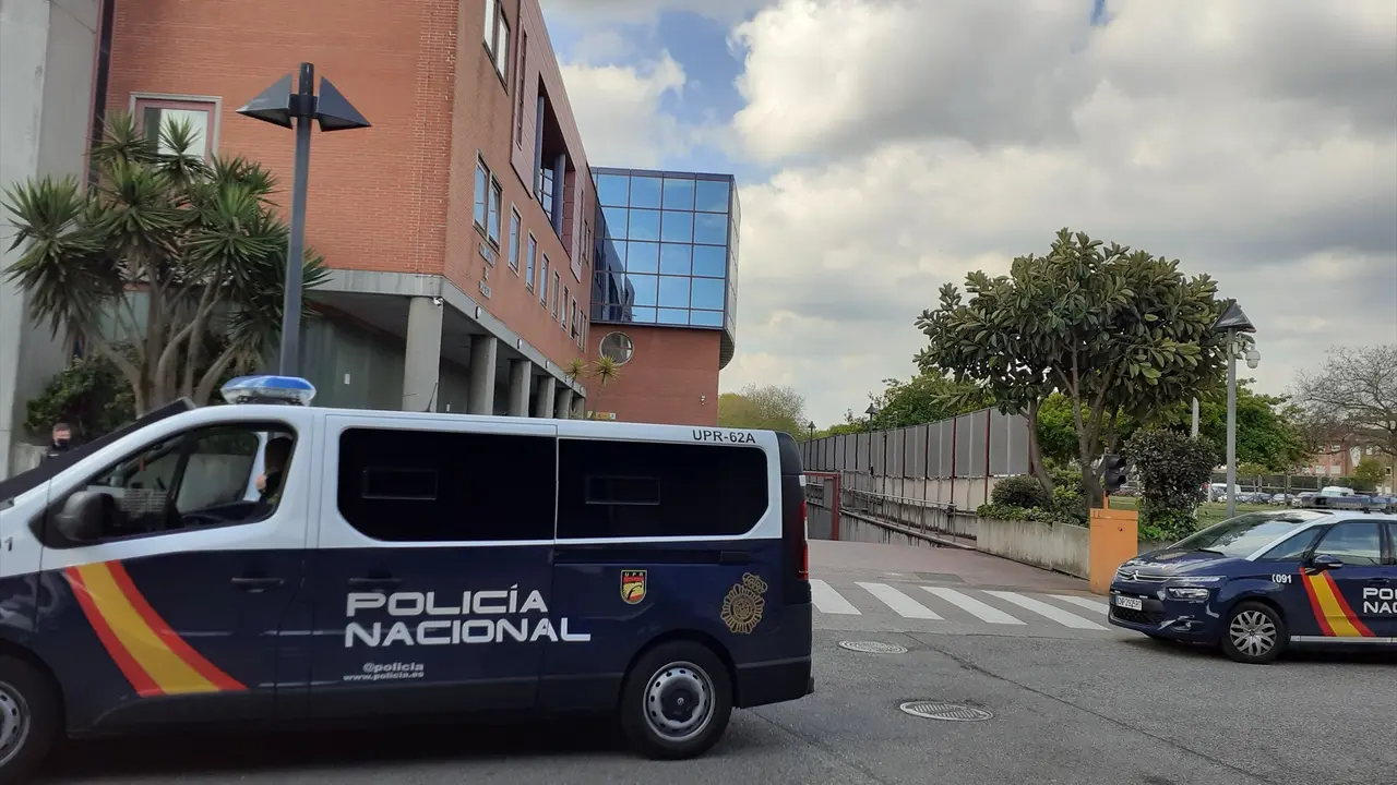 Comisar&iacute;a de la Polic&iacute;a Nacional de Gij&oacute;n. EP