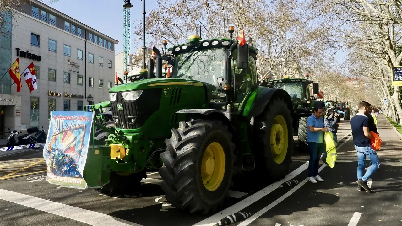 Un tractor durante una nueva tractorada. Claudia Alba / Archivo