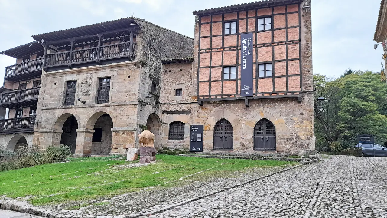 Fotograf&iacute;a de archivo de las Casas del &Aacute;guila y la Parra. / Alerta