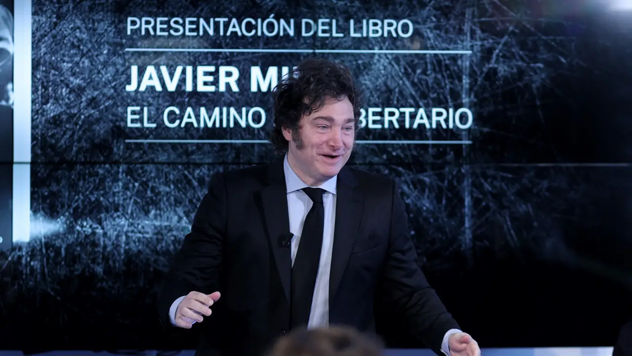 El presidente de la Naci&oacute;n de Argentina, Javier Milei, durante la presentaci&oacute;n de su libro &lsquo;El camino del libertario&rsquo;. Ricardo Rubio