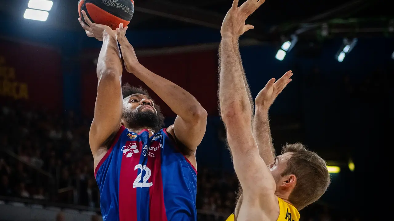 Una de las jugadas del partido. / FCBasket
