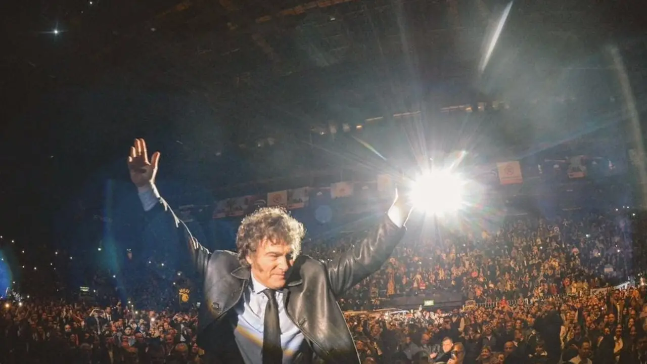 El inclasificable Javier Milei durante el concierto al que asistieron varios miles de seguidores del mandatario argentino. / X