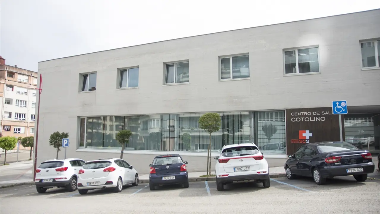 Fachada del Centro de Salud Cotolino en Castro Urdiales. / Archivo