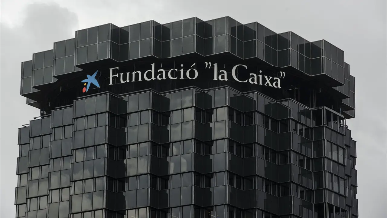 Fachada de una de las Torres La Caixa. Alberto Paredes
