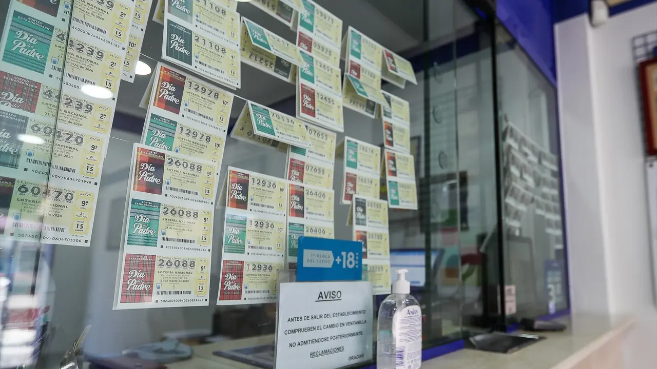Varios d&eacute;cimos de la Loter&iacute;a Nacional en una administraci&oacute;n. Iv&aacute;n Terr&oacute;n