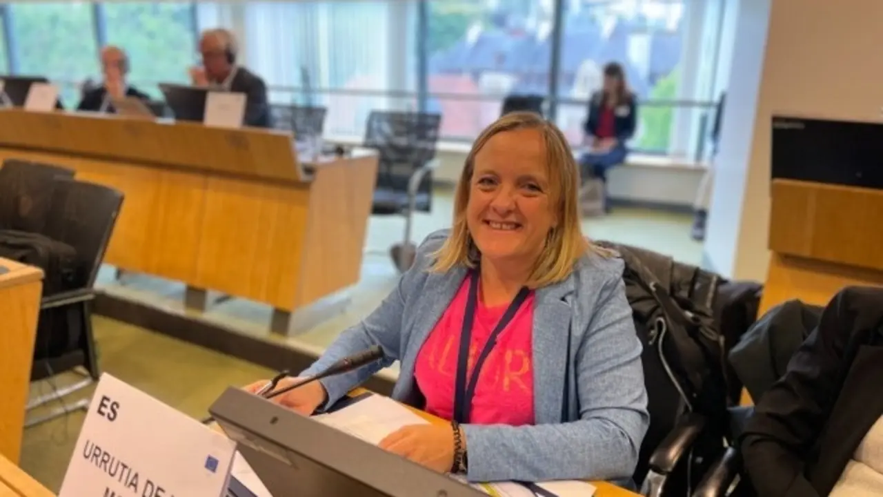 La coordinadora de Pol&iacute;tica Local del PP de Cantabria, Isabel Urrutia en la reuni&oacute;n del PP Europeo. / Alerta